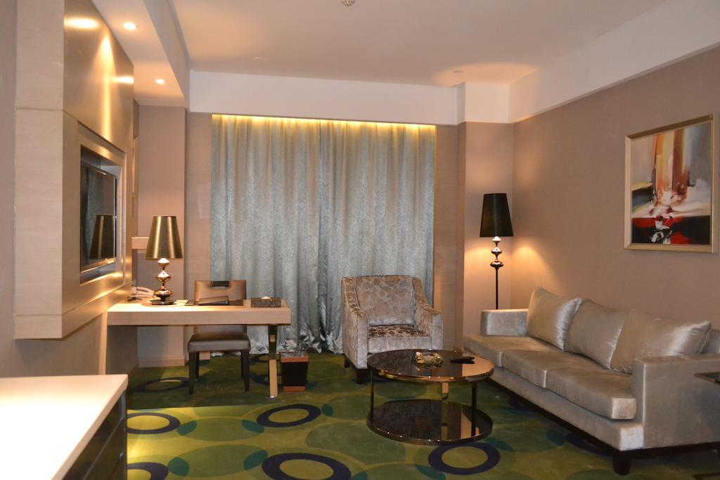 Angel Garden Hotel Hohhot Room photo